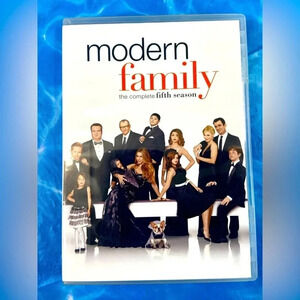Modern Family -  Complete Season 5 DVD -